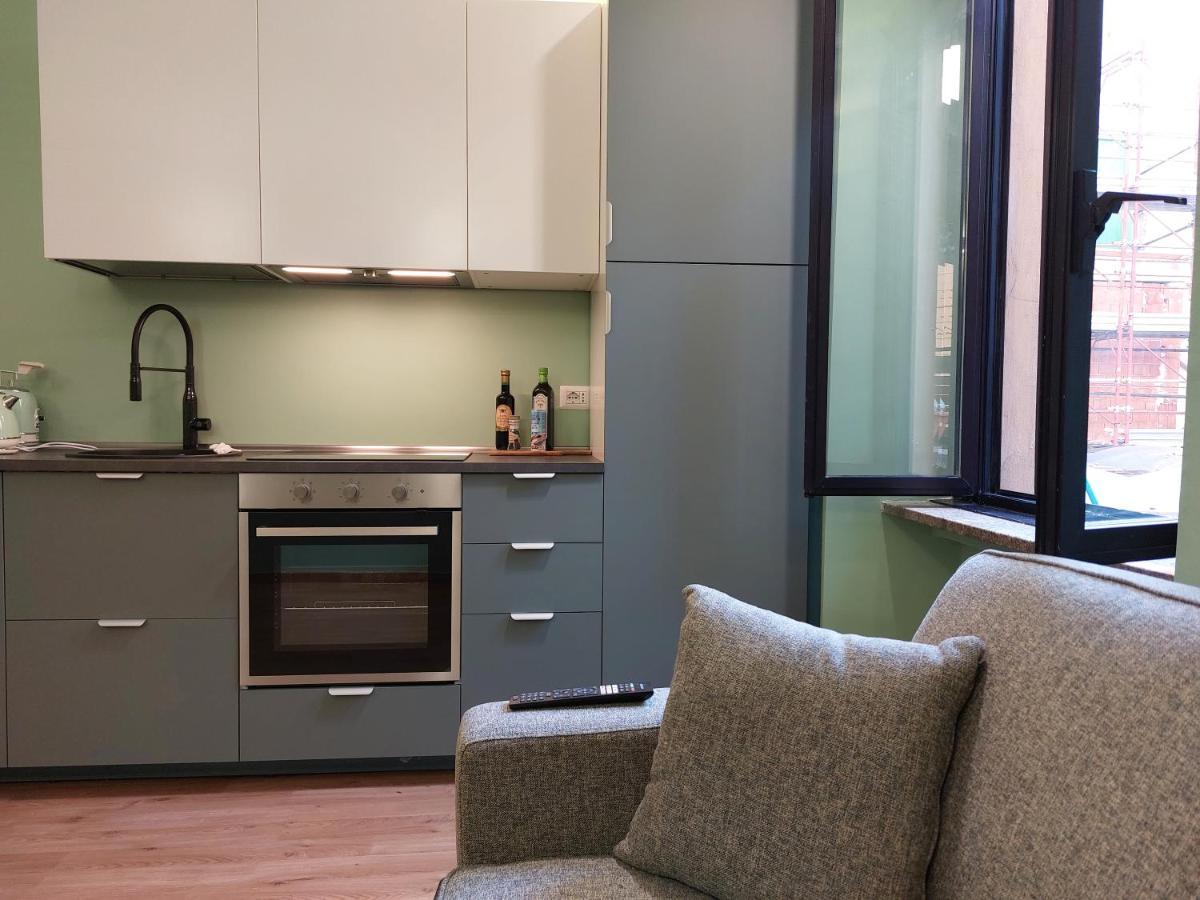 2 Via Fabio Mangone Apartment Milan Bagian luar foto