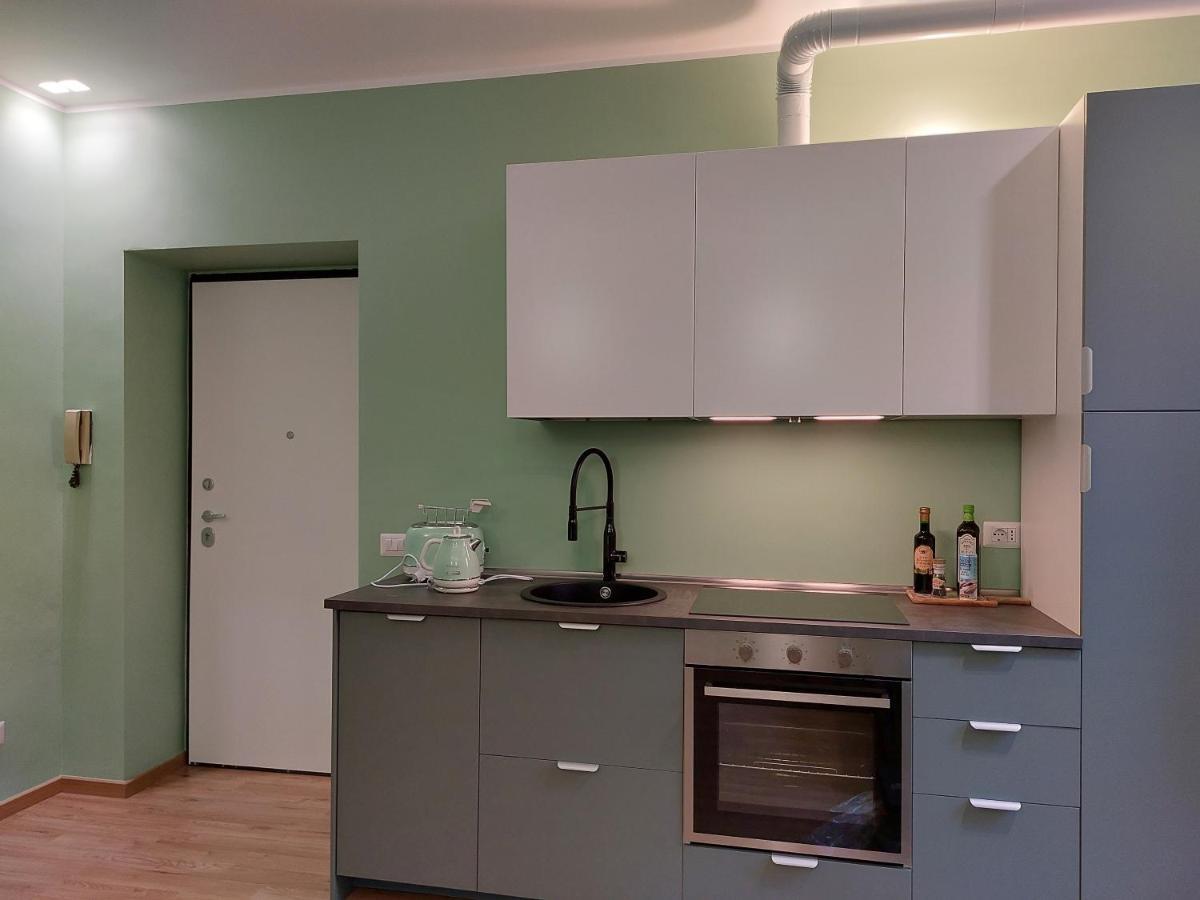 2 Via Fabio Mangone Apartment Milan Bagian luar foto